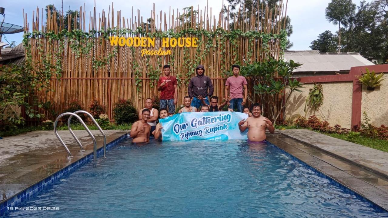 Wooden House Paseban Villa Богор Екстериор снимка